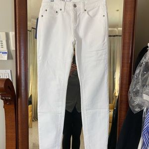 NWT white Vineyard Vines jeans
